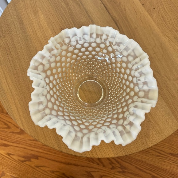 Vintage Fenton Moonstone Opalescent Hobnail Ruffled Edge Bowl - Picture 4 of 7